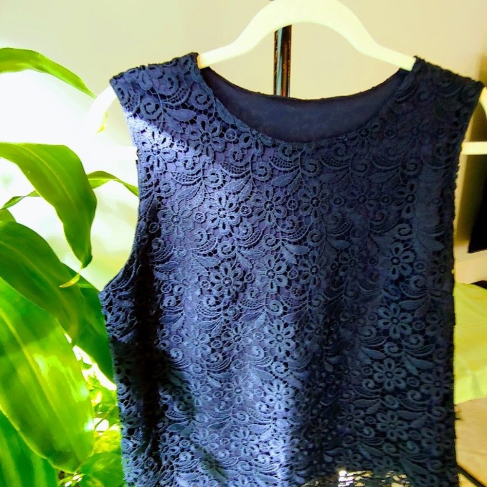 Navy Sleeveless Lacetop